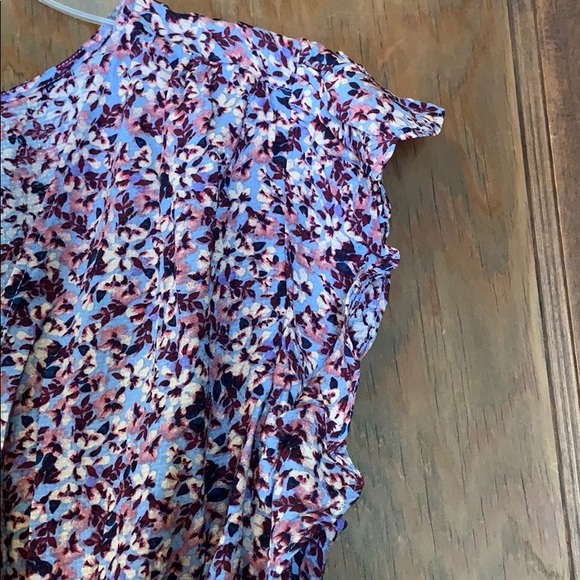 Jessica Simpson plus size floral wrap top - Picture 5 of 8